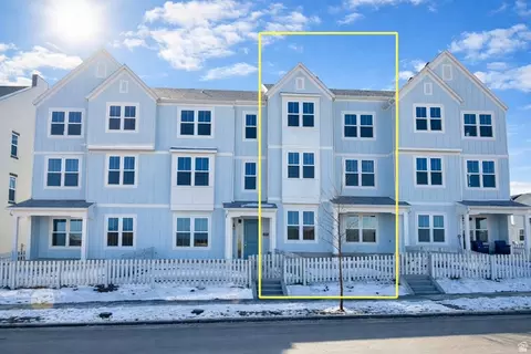 7061 W South Jordan Pkwy S #389, South Jordan, UT 84009