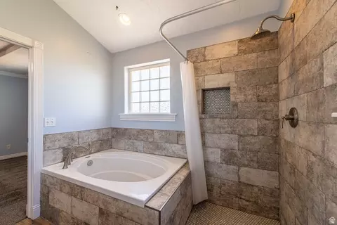 Bath - 170 E 350 N, Saint George, UT 84790 photo 4 of 6