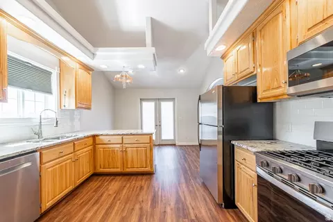 Kitchen - 170 E 350 N, Saint George, UT 84790 photo 1 of 1