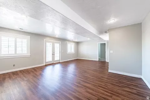 Living - 170 E 350 N, Saint George, UT 84790 photo 3 of 4
