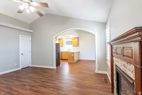 Living - 170 E 350 N, Saint George, UT 84790 photo 2 of 4
