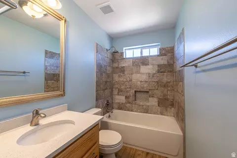Bath - 170 E 350 N, Saint George, UT 84790 photo 5 of 6