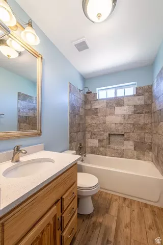 Bath - 170 E 350 N, Saint George, UT 84790 photo 6 of 6