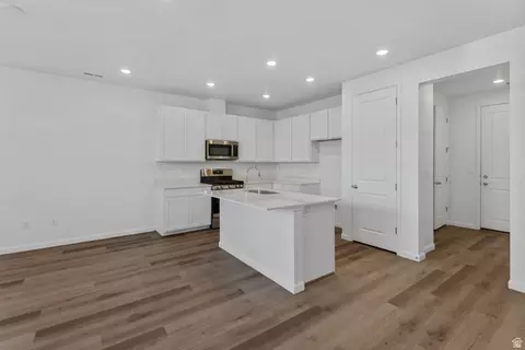 Entry Way - 1263 E 1670 N #804, Payson, UT 84651 photo 1 of 2