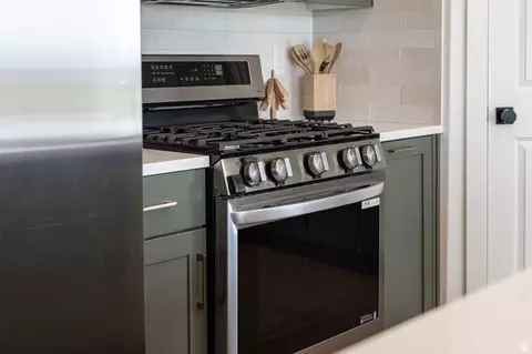 Kitchen - 735 N 300 W, Smithfield, UT 84335 photo 3 of 4