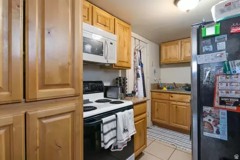 Kitchen - 135 S 600 W, Provo, UT 84601 photo 4 of 5