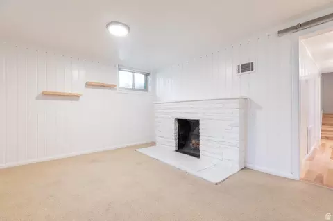Living - 5471 S Knollcrest St E, Murray, UT 84107 photo 5 of 5