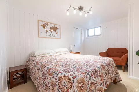 Bedroom - 5471 S Knollcrest St E, Murray, UT 84107 photo 2 of 2
