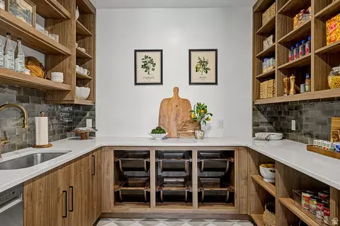 Kitchen - 923 E Shilow Rd #130, Erda, UT 84074 photo 3 of 4