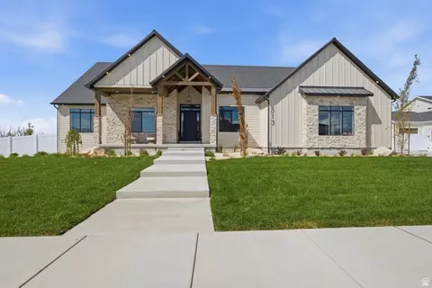 Exterior - 923 E Shilow Rd #130, Erda, UT 84074 photo 3 of 8