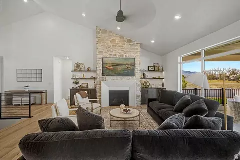 Living - 923 E Shilow Rd #130, Erda, UT 84074 photo 1 of 2