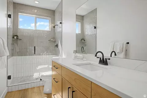 Bath - 923 E Shilow Rd #130, Erda, UT 84074 photo 1 of 5