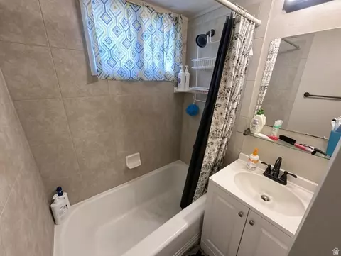 Bath - 3327 S Jefferson E, Ogden, UT 84403 photo 1 of 2