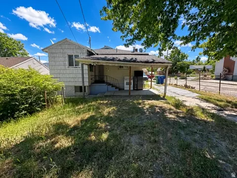 Exterior - 3327 S Jefferson E, Ogden, UT 84403 photo 4 of 4