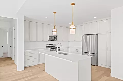 Kitchen - 4529 N Windsor Dr, Provo, UT 84604 photo 8 of 10