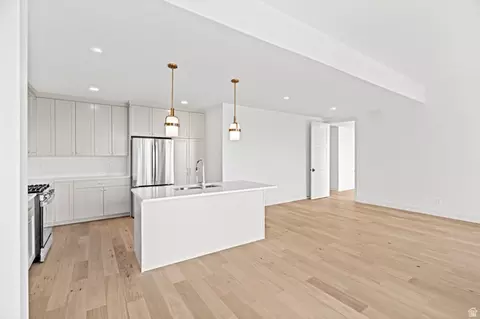 Kitchen - 4529 N Windsor Dr, Provo, UT 84604 photo 7 of 10