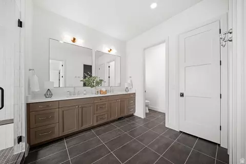 Bath - 4529 N Windsor Dr, Provo, UT 84604 photo 5 of 9