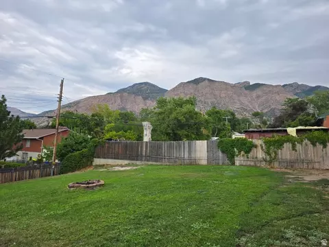 Exterior - 686 E 2nd St, Ogden, UT 84404 photo 3 of 4