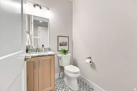 Bath - 12517 S 1100 E, Draper, UT 84020 photo 4 of 5