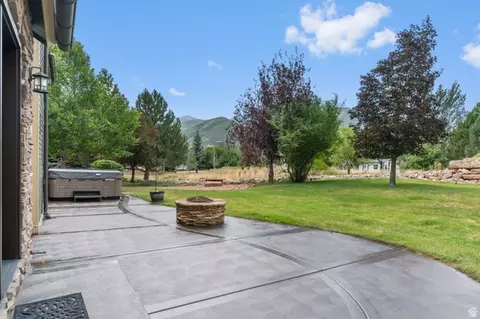 Exterior - 1113 N Springer View Dr, Midway, UT 84049 photo 2 of 9