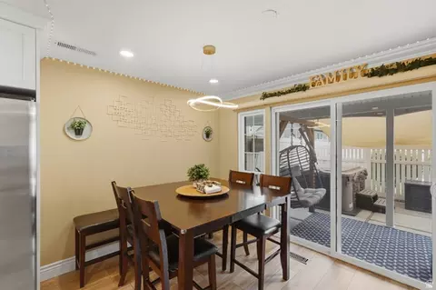 Dining - 130 W Pheasantbrook Dr, Centerville, UT 84014 photo 2 of 2