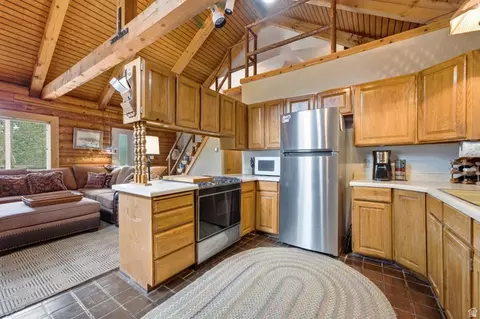 Kitchen - 6964 E Canejo, Oakley, UT 84055 photo 1 of 2