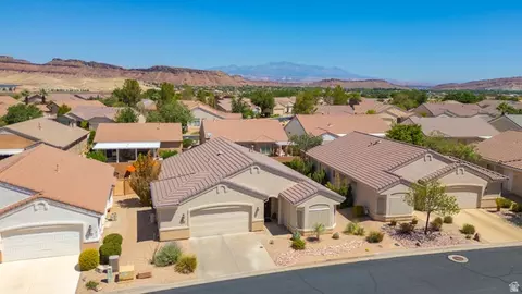View/Area - 1836 W Ruby River Ln, Saint George, UT 84790 photo 3 of 14