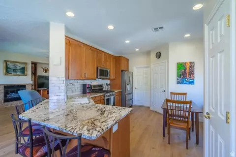 Kitchen - 1836 W Ruby River Ln, Saint George, UT 84790 photo 5 of 6