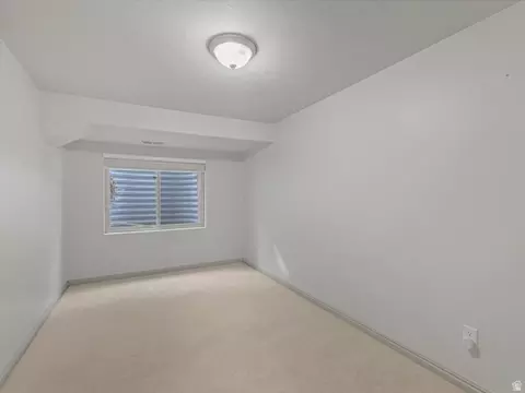 Bedroom - 15228 S Eagle Chase Dr, Draper, UT 84020 photo 4 of 4