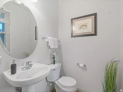 Bath - 15228 S Eagle Chase Dr, Draper, UT 84020 photo 1 of 4