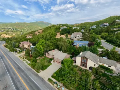 View/Area - 2197 S Bountiful Blvd, Bountiful, UT 84010 photo 7 of 10