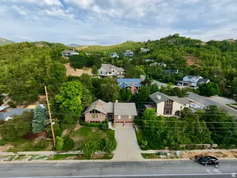 View/Area - 2197 S Bountiful Blvd, Bountiful, UT 84010 photo 3 of 10