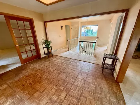Entry Way - 2197 S Bountiful Blvd, Bountiful, UT 84010 photo 3 of 4