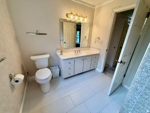 Bath - 2197 S Bountiful Blvd, Bountiful, UT 84010 photo 5 of 8