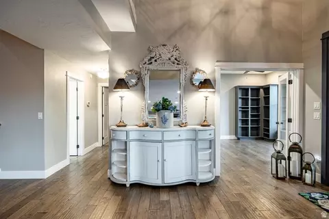 Entry Way - 460 E Saddle Dr, Midway, UT 84049 photo 4 of 7