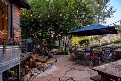 Exterior - 460 E Saddle Dr, Midway, UT 84049 photo 12 of 29