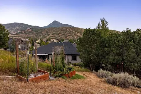 Exterior - 460 E Saddle Dr, Midway, UT 84049 photo 20 of 29