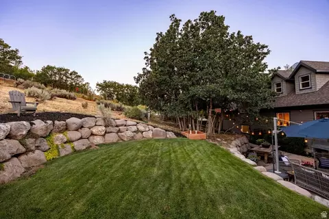Exterior - 460 E Saddle Dr, Midway, UT 84049 photo 4 of 29