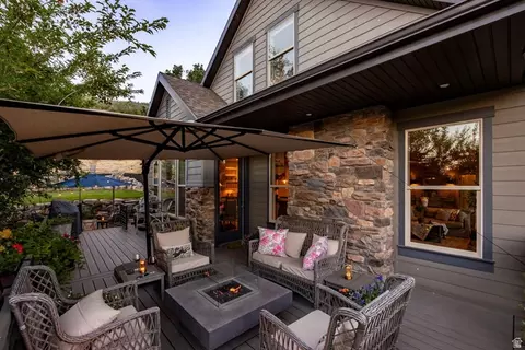 Exterior - 460 E Saddle Dr, Midway, UT 84049 photo 7 of 29