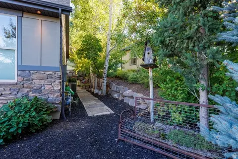 Exterior - 460 E Saddle Dr, Midway, UT 84049 photo 53 of 54