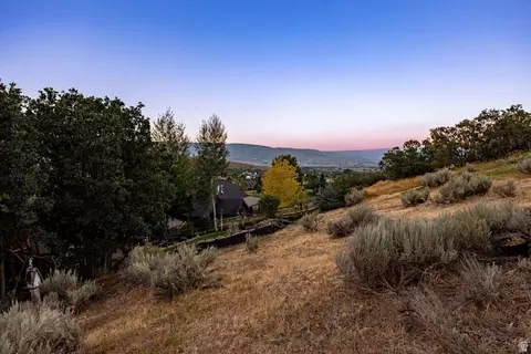 Exterior - 460 E Saddle Dr, Midway, UT 84049 photo 19 of 29