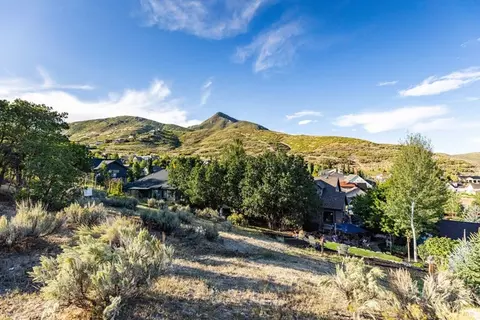 Exterior - 460 E Saddle Dr, Midway, UT 84049 photo 49 of 54