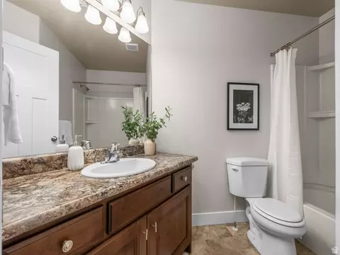 Bath - 2075 W 1100 N, Provo, UT 84604 photo 3 of 3