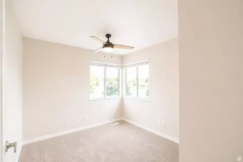 Bedroom - 1621 N Pages Pl, Bountiful, UT 84010 photo 3 of 4