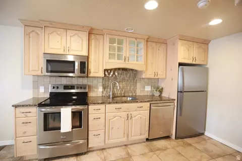 Kitchen - 1621 N Pages Pl, Bountiful, UT 84010 photo 2 of 2