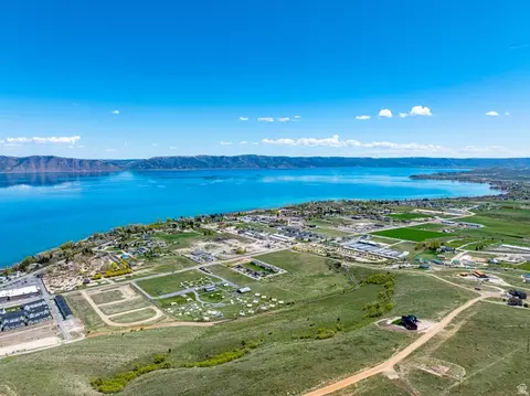 447 W Elk Ridge Rd, Garden City, UT 84028