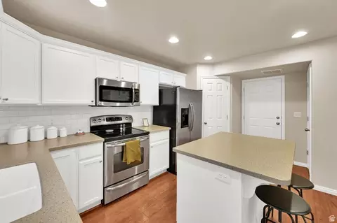 Kitchen - 706 W 1045 N, Centerville, UT 84014 photo 1 of 3