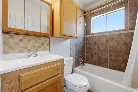 Bath - 718 E 800 N, Ogden, UT 84404 photo 1 of 1