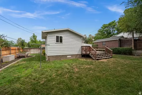 Exterior - 1716 E Woodside Dr, Holladay, UT 84124 photo 5 of 8