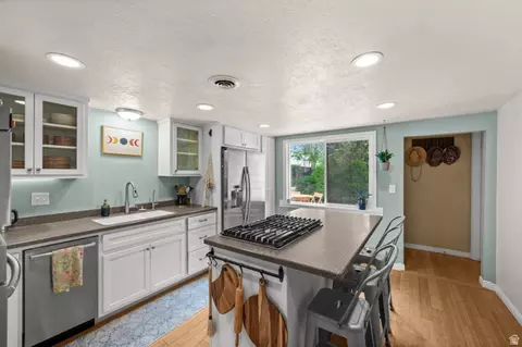 Kitchen - 1716 E Woodside Dr, Holladay, UT 84124 photo 1 of 4